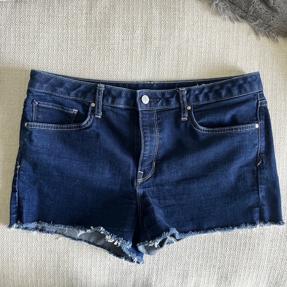 GAP 1969 Dark Blue Jean Shorts with Frayed Hem